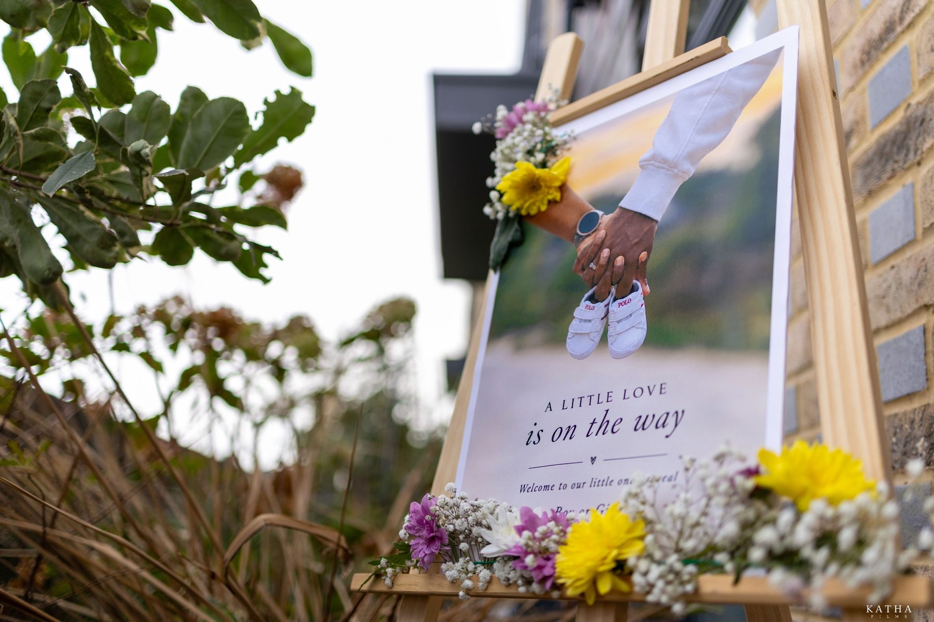 The welcome sign for the celebration — Mini Momentz, Kent family photography