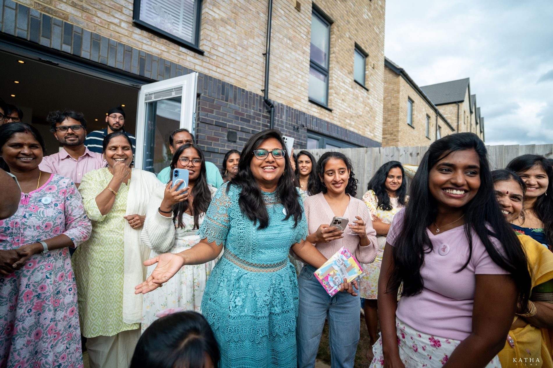 Friends gathered ahead of the gender reveal — Mini Momentz